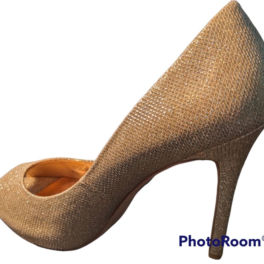 Badgley Mischka peep toe heels Gold size9